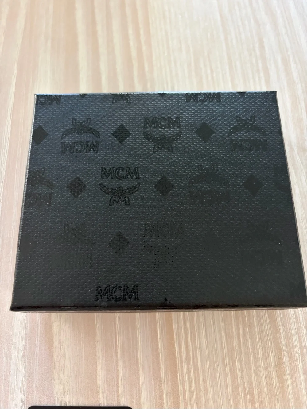 NIB MCM Bifold Grained Leather Casual Men's Wallet in Sea Turtle Limited Edition